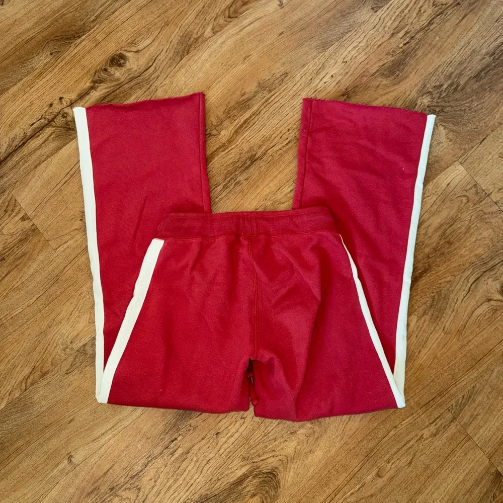 NWOT Brandy Melville Sweatpants - Picture 2 of 3